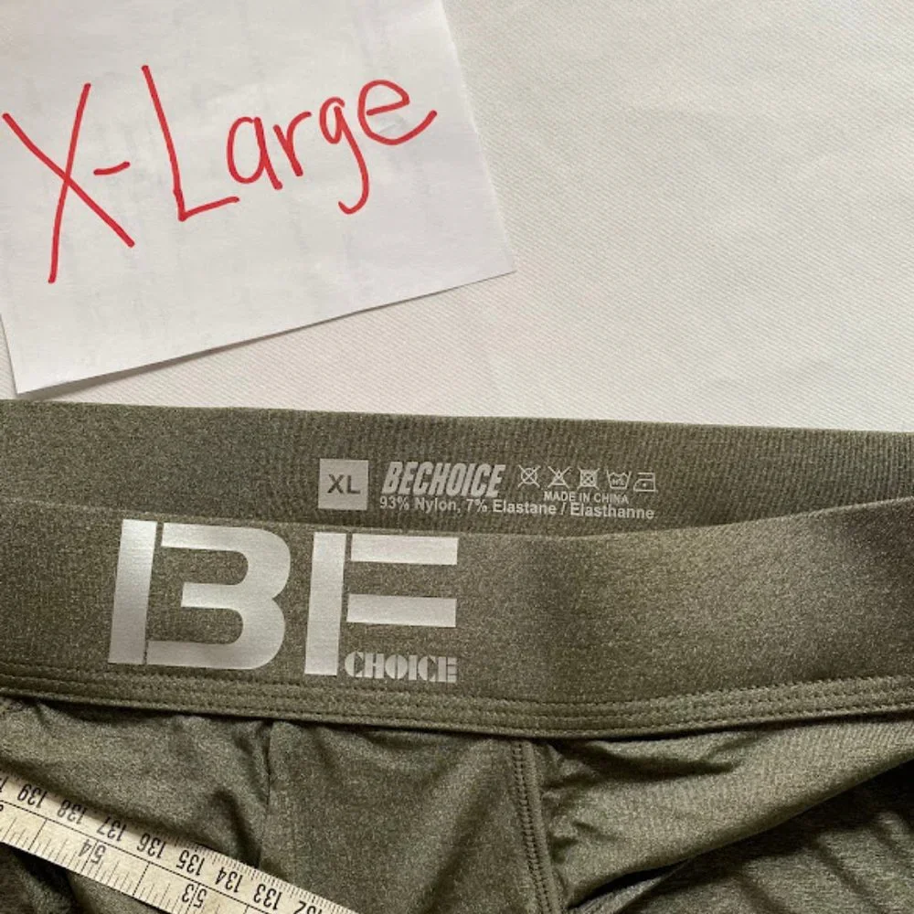 Men's Briefs: Fits a Large. - Picture 4 of 5